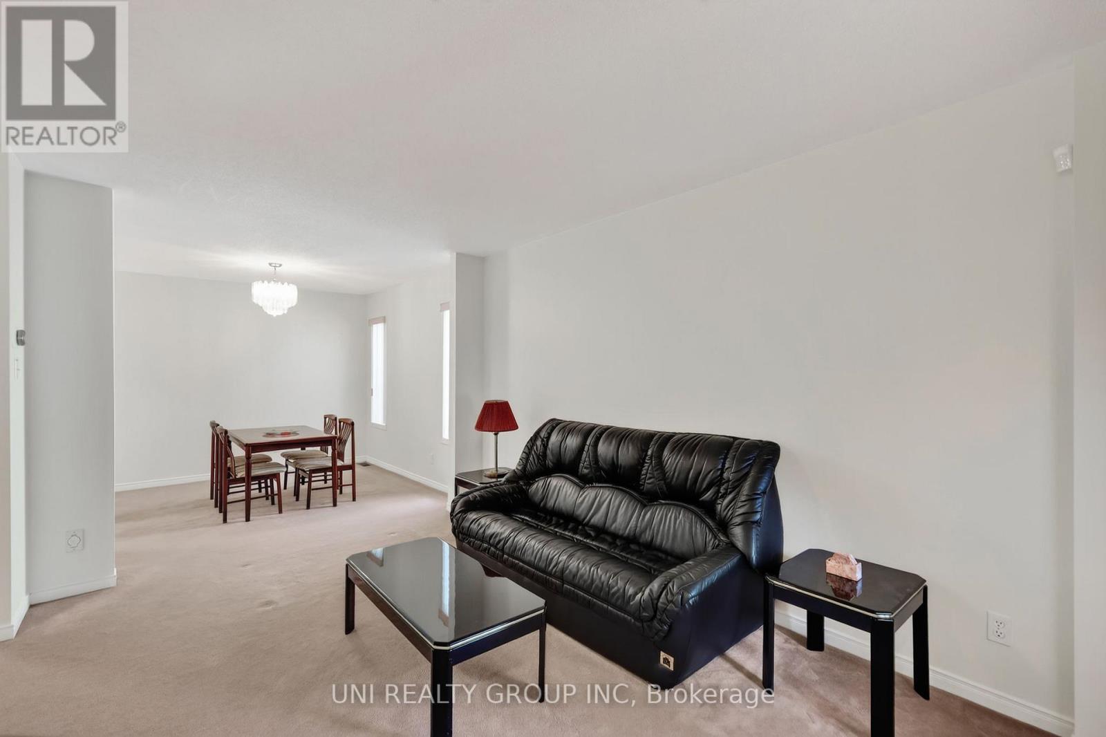 43 Crystal Park Crescent, Ottawa, Ontario  K2C 4A3 - Photo 5 - X13883910
