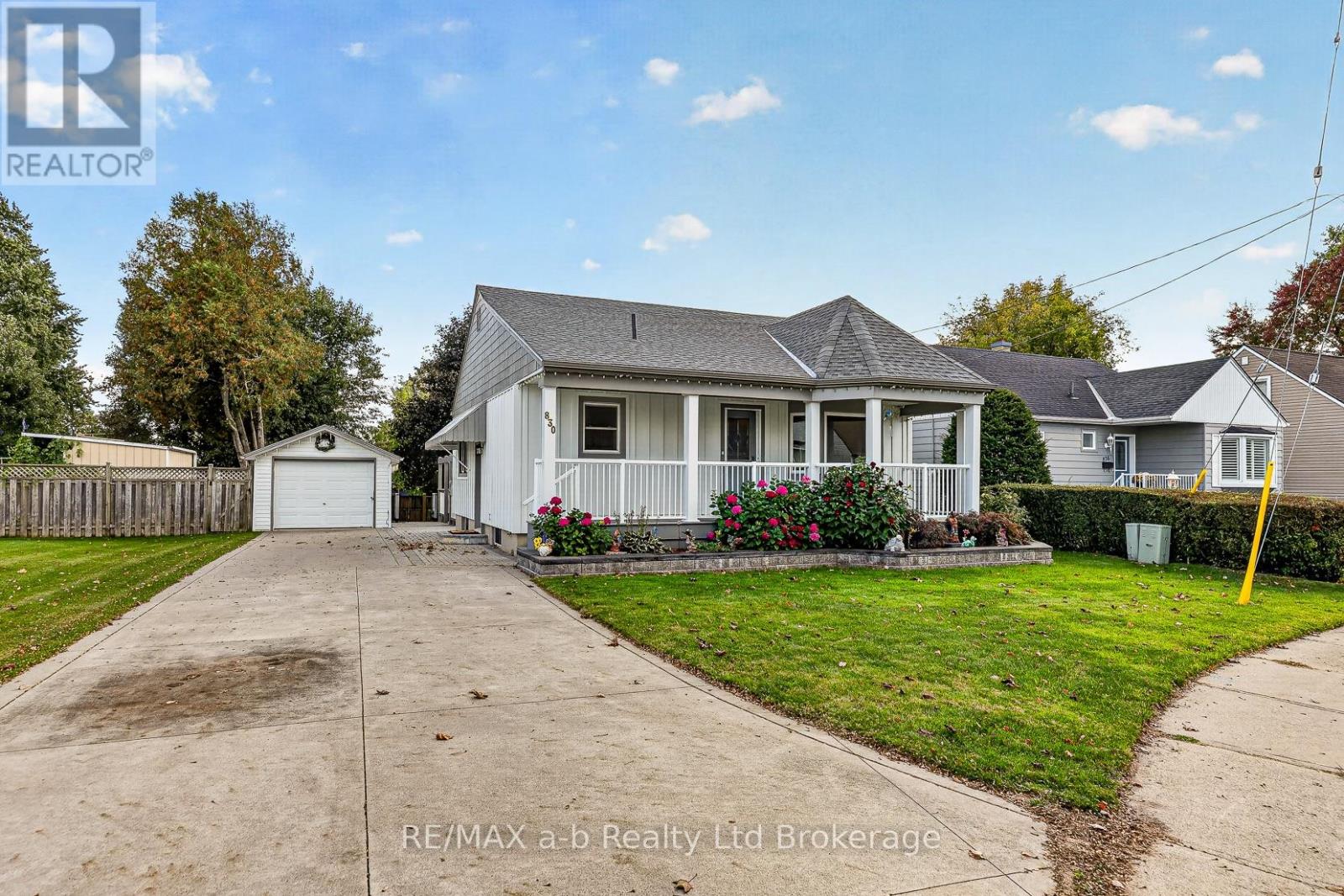 830 MAPLE AVENUE, woodstock (woodstock - south), Ontario