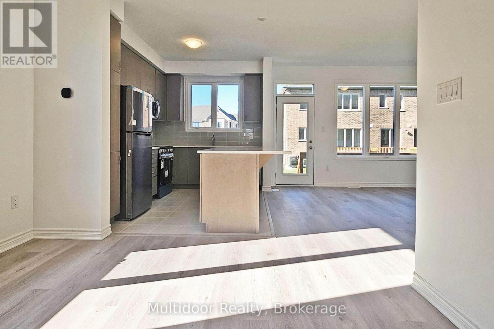 3290 Brigadier Avenue, Pickering, Ontario  L1X 0W5 - Photo 7 - E13883904