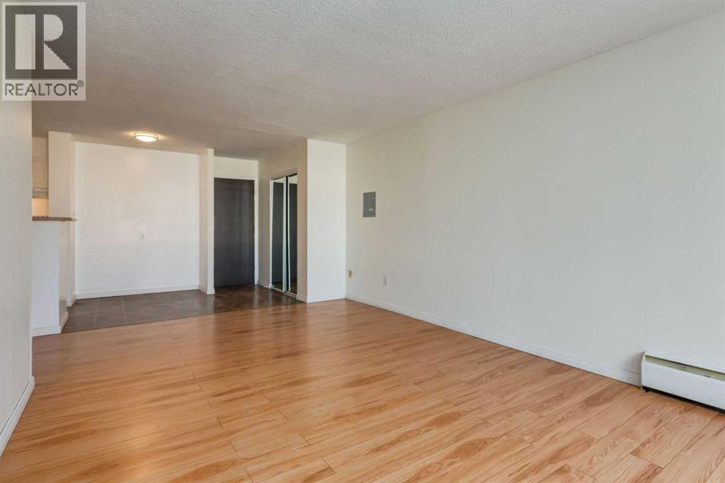 303, 715 15 Avenue SW
