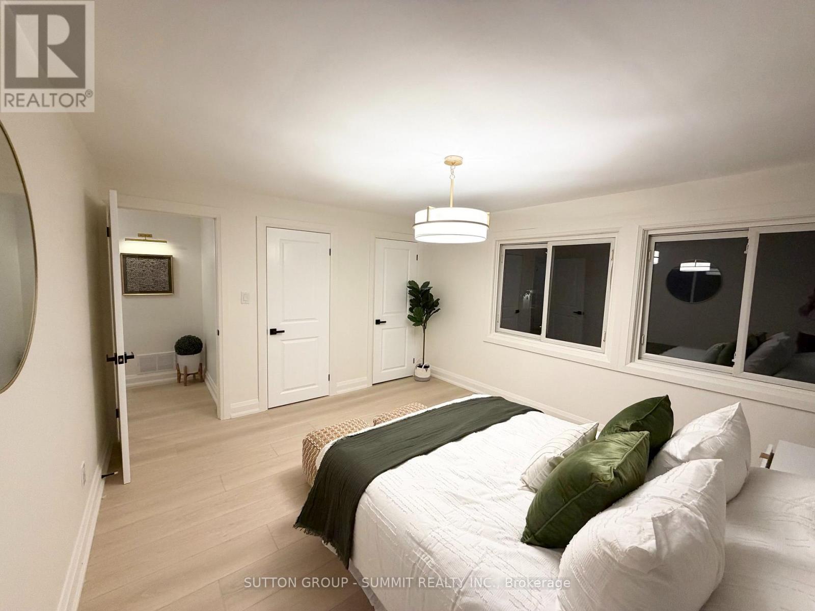 2379 Maryvale Court, Burlington, Ontario  L7P 2P1 - Photo 18 - W13883906