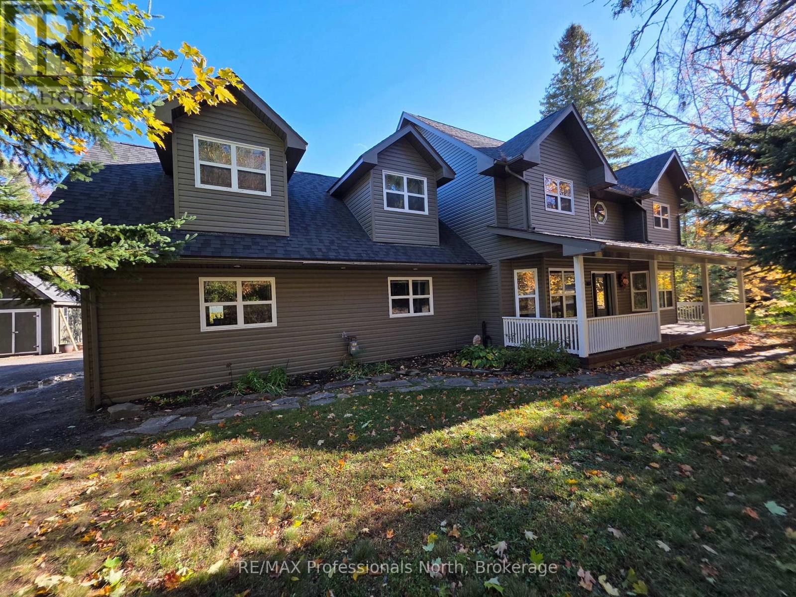 317 FALCON ROAD, Huntsville, Ontario