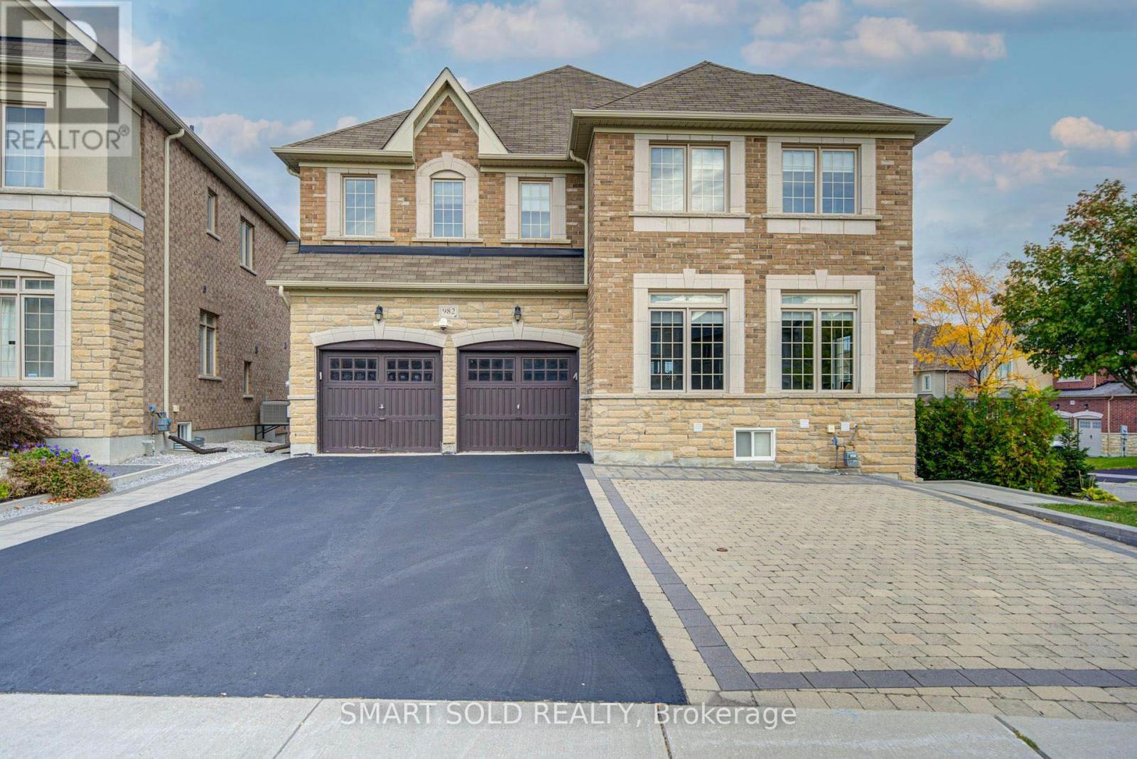 982 WILBUR PIPHER CIRCLE, Newmarket, Ontario
