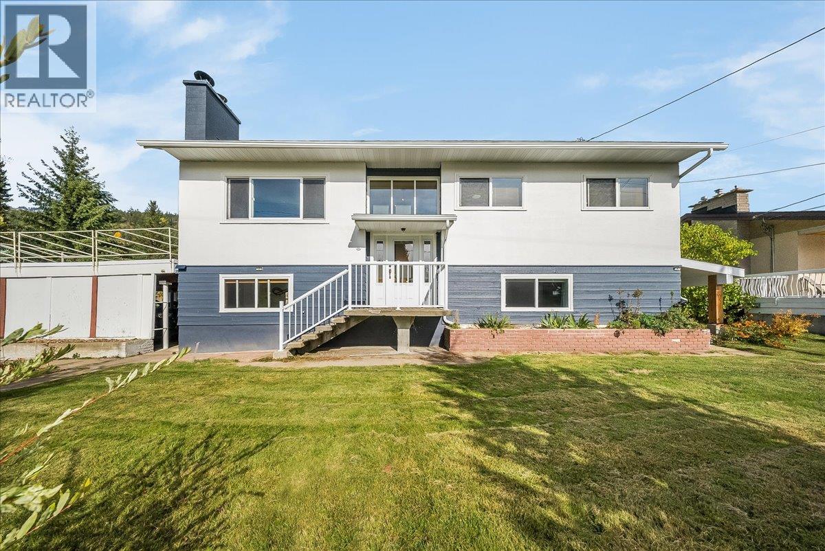 1614 Cook Avenue, Rossland, British Columbia