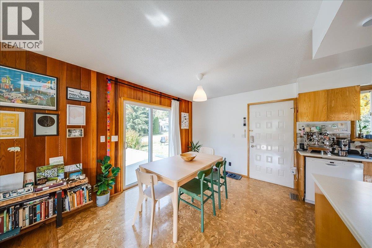 1614 Cook Avenue, Rossland, British Columbia  V0G 1Y0 - Photo 6 - 10403225