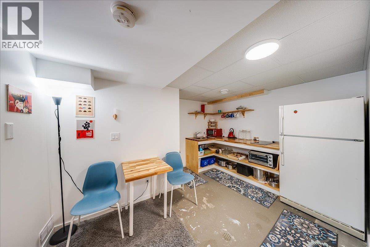 1614 Cook Avenue, Rossland, British Columbia  V0G 1Y0 - Photo 35 - 10403225