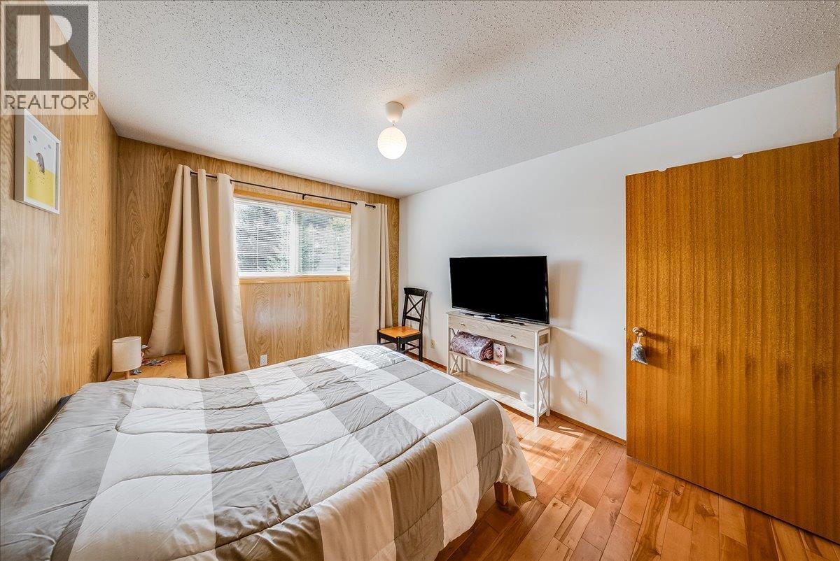 1614 Cook Avenue, Rossland, British Columbia  V0G 1Y0 - Photo 16 - 10403225
