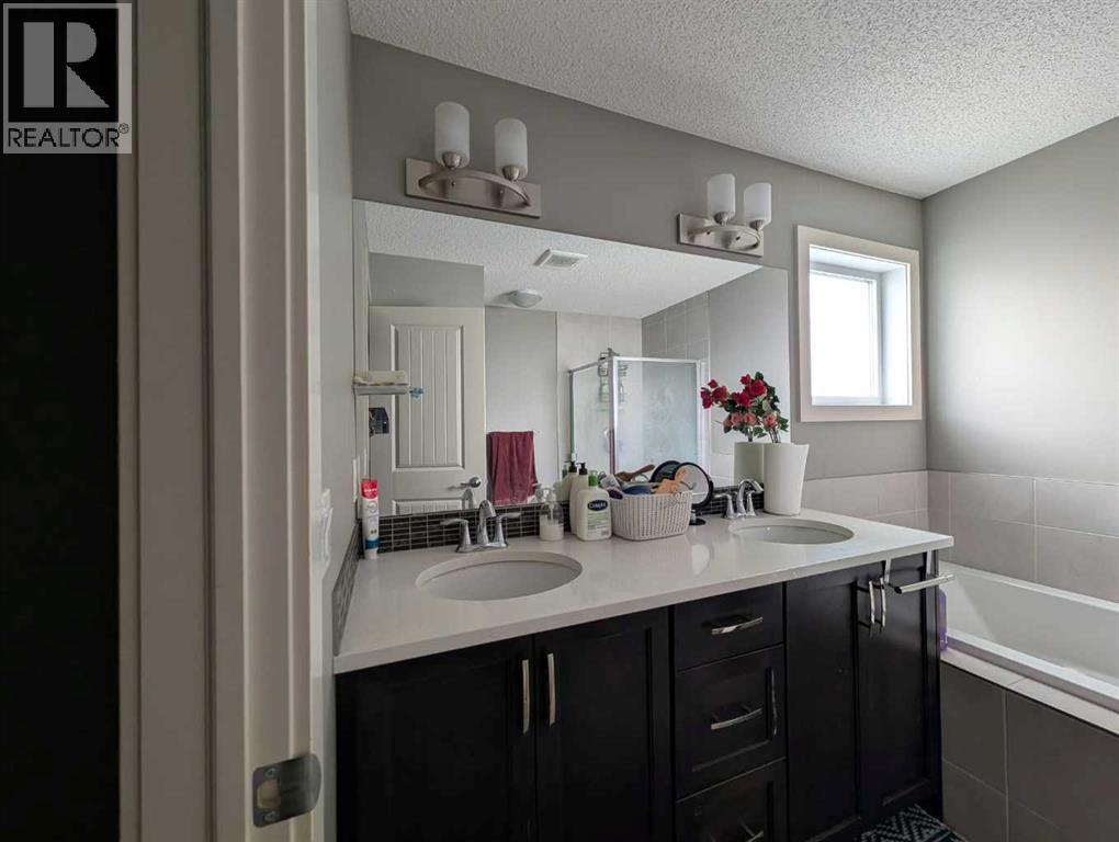 242 Savanna Close