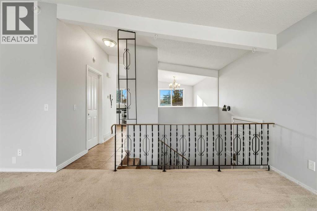 2029 41 Street SE, Calgary, Alberta  T2B 1C5 - Photo 4 - A2351227