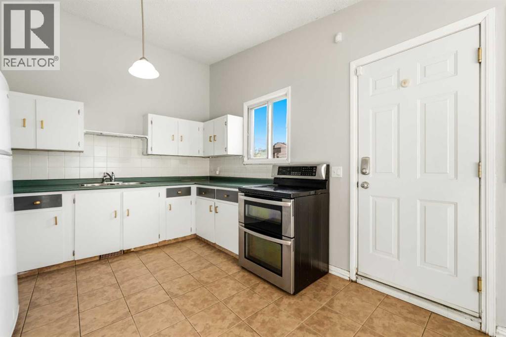 2029 41 Street SE, Calgary, Alberta  T2B 1C5 - Photo 8 - A2351227