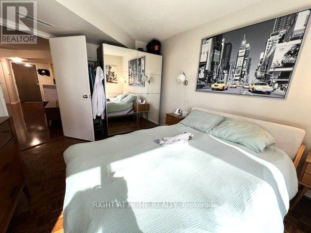 2111 - 1001 Bay Street, Toronto, Ontario  M5S 3A6 - Photo 15 - C13883956