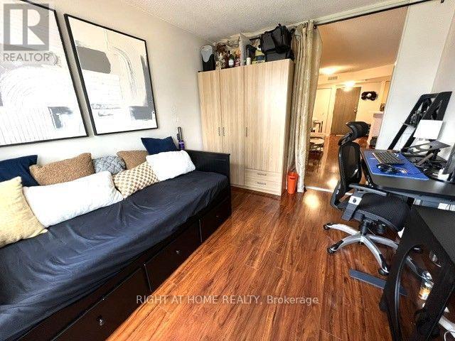 2111 - 1001 Bay Street, Toronto, Ontario  M5S 3A6 - Photo 20 - C13883956