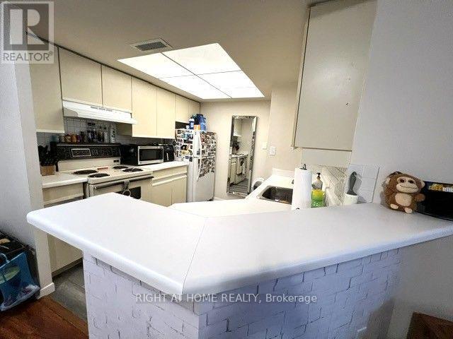 2111 - 1001 Bay Street, Toronto, Ontario  M5S 3A6 - Photo 23 - C13883956