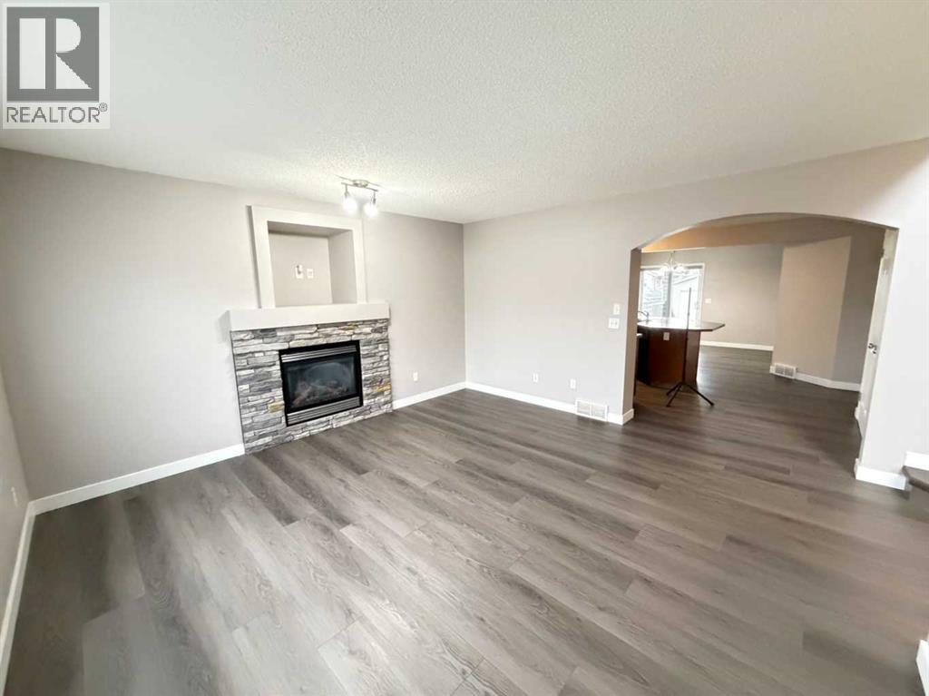 95 Panora Close NW, Calgary, Alberta  T3K 0G4 - Photo 8 - A2347756