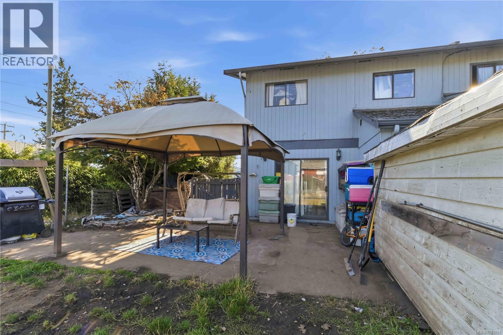 1024 Dunford Ave
