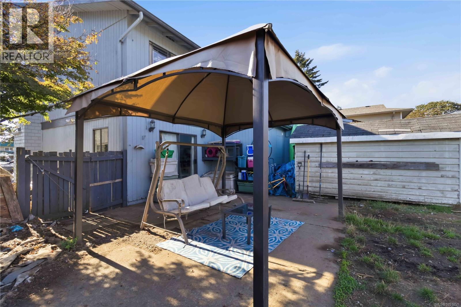 1024 Dunford Ave