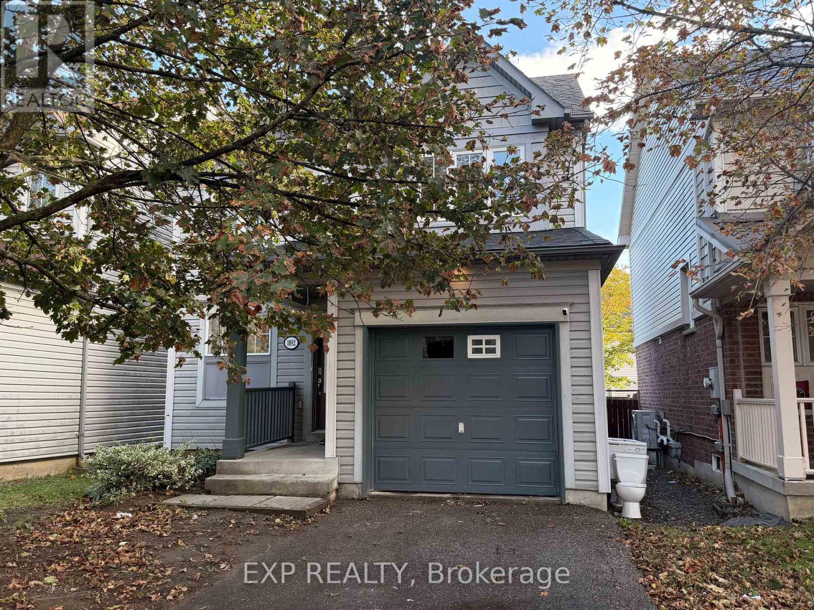 1892 Secretariat Place, Oshawa, Ontario  L1L 1C7 - Photo 3 - E13883984