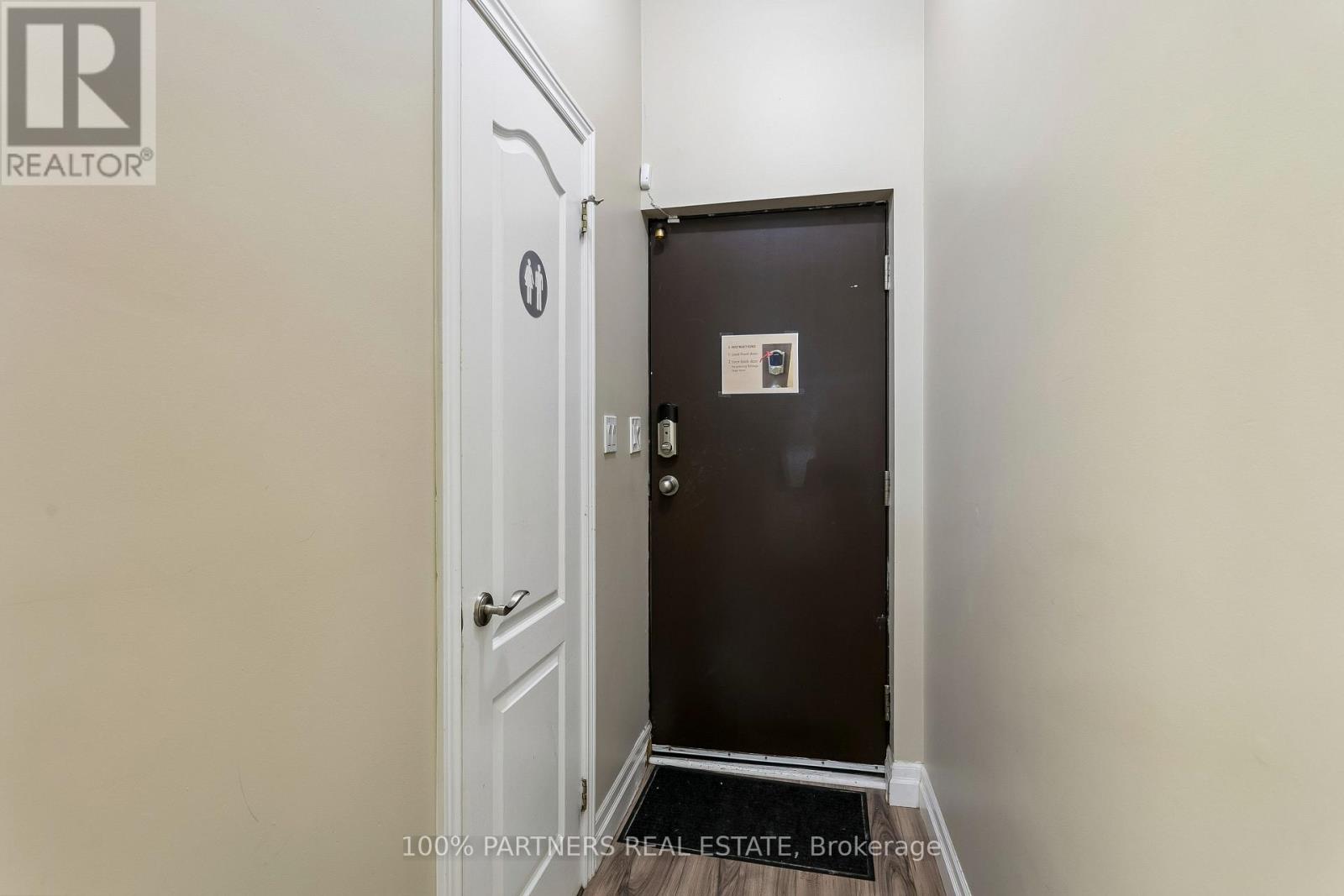 2035-2039 Danforth Avenue, Toronto, Ontario  M4C 1J8 - Photo 35 - E13883986