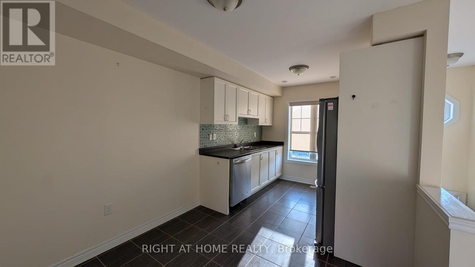 79 - 62 Soldier Street, Brampton, Ontario  L7A 4B7 - Photo 3 - W13883972