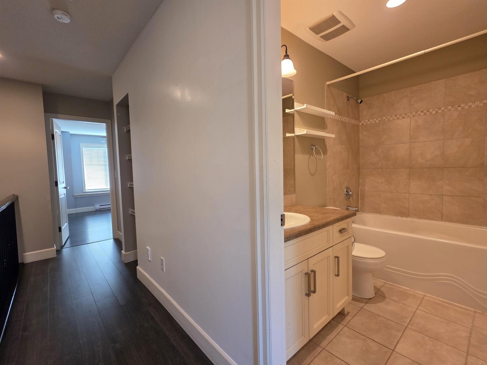 3 32792 LIGHTBODY COURT