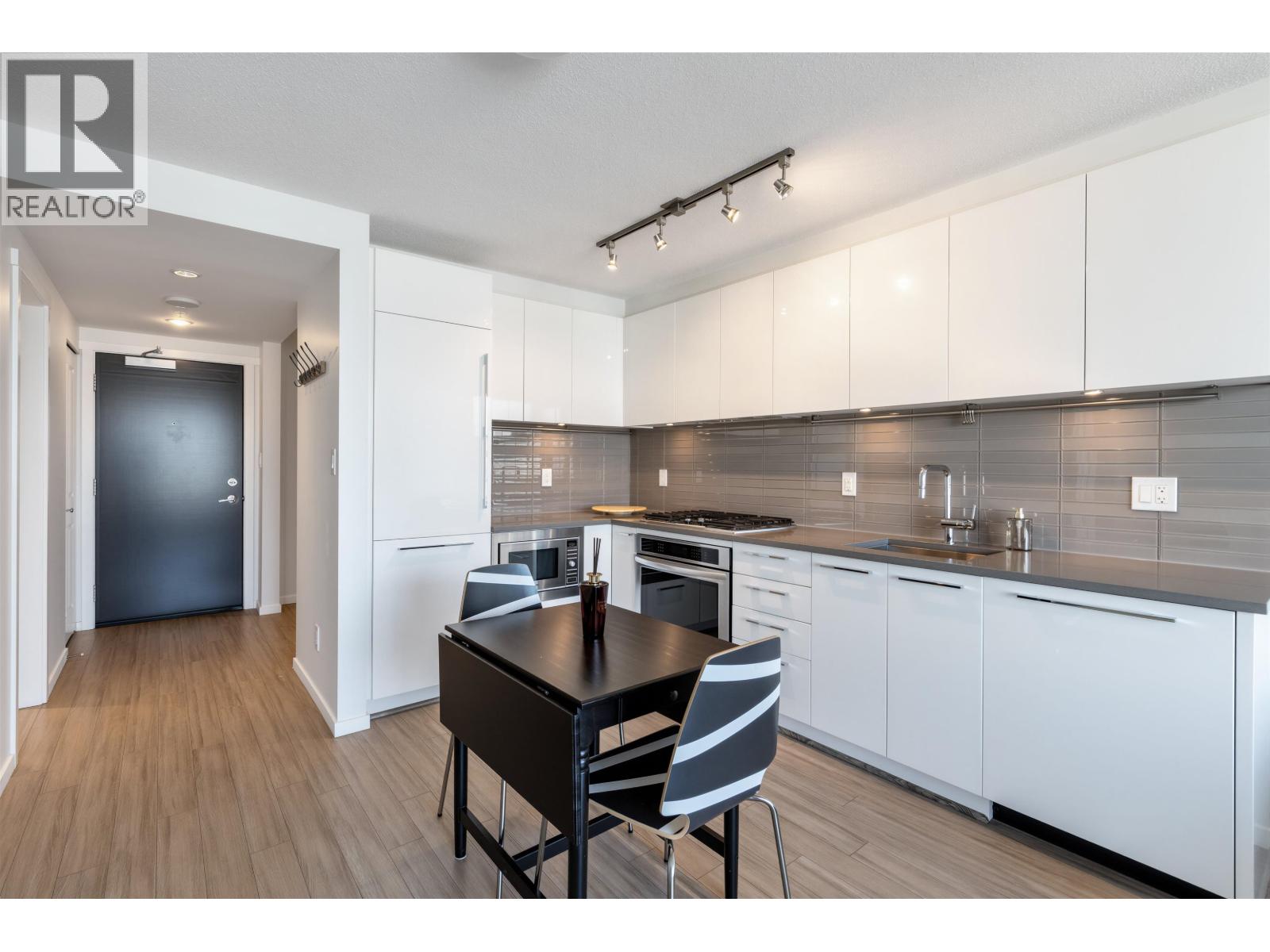 2008 6658 Dow Avenue, Burnaby, British Columbia  V5H 0C7 - Photo 2 - R3174021