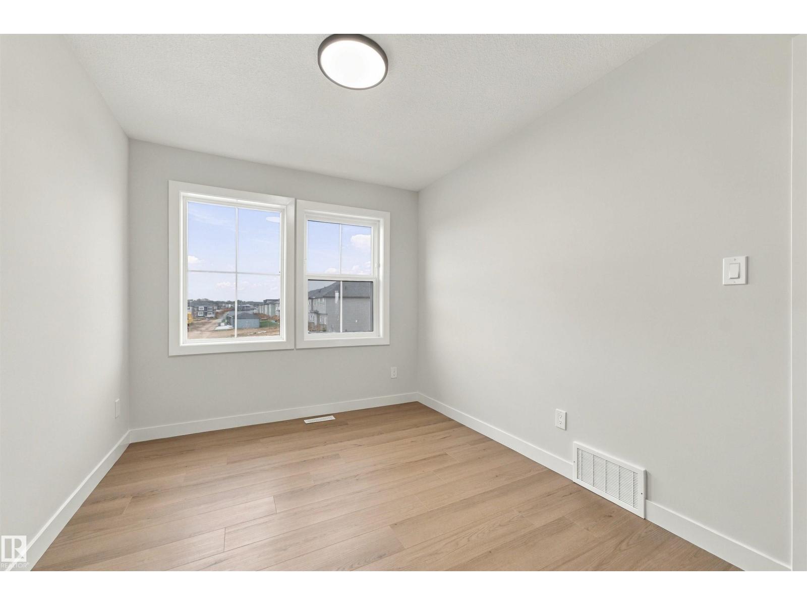 3805 38 Ave