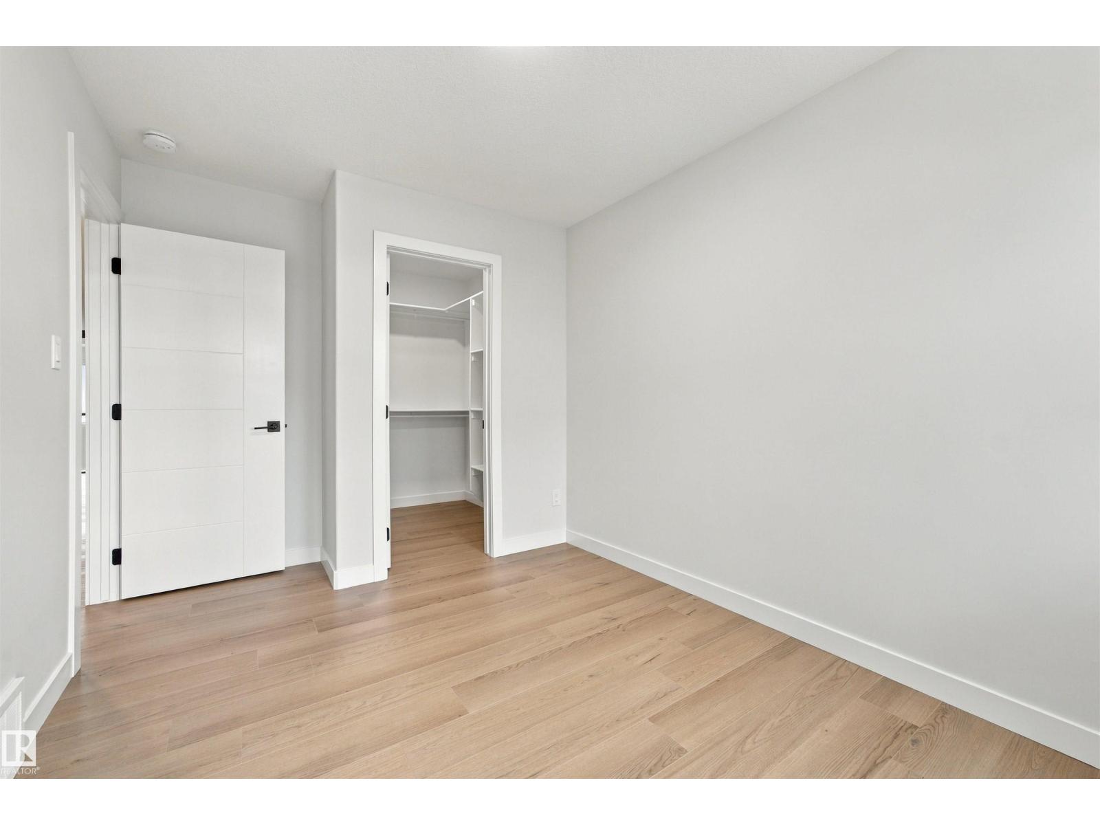 3805 38 Ave
