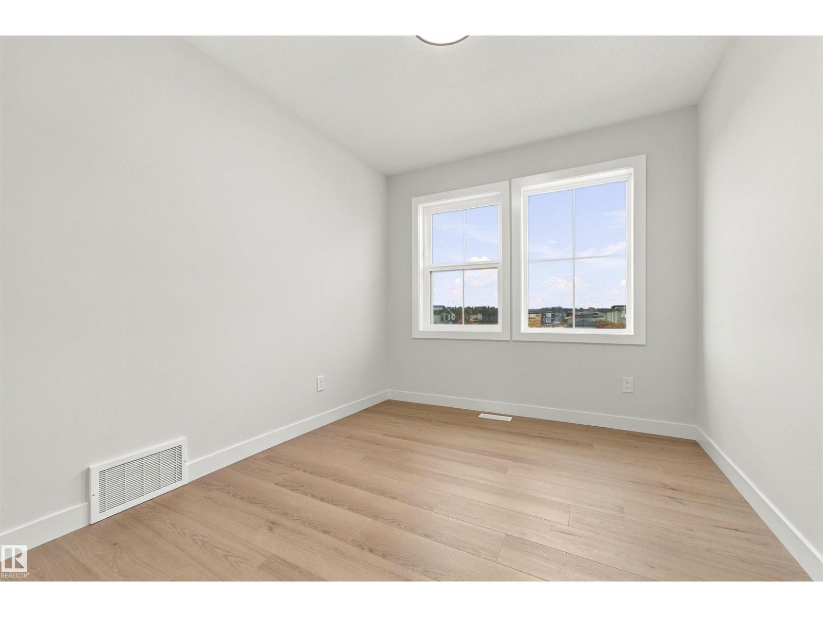 3805 38 Ave