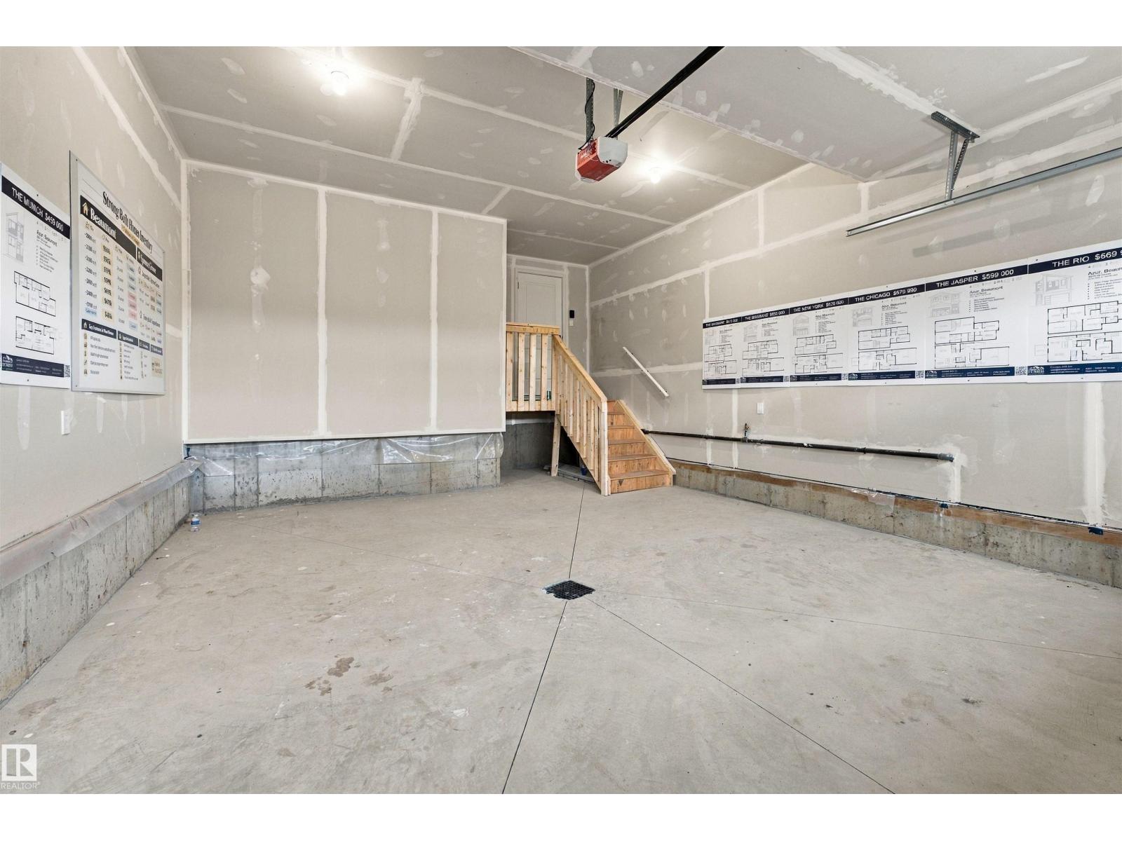 3805 38 Ave