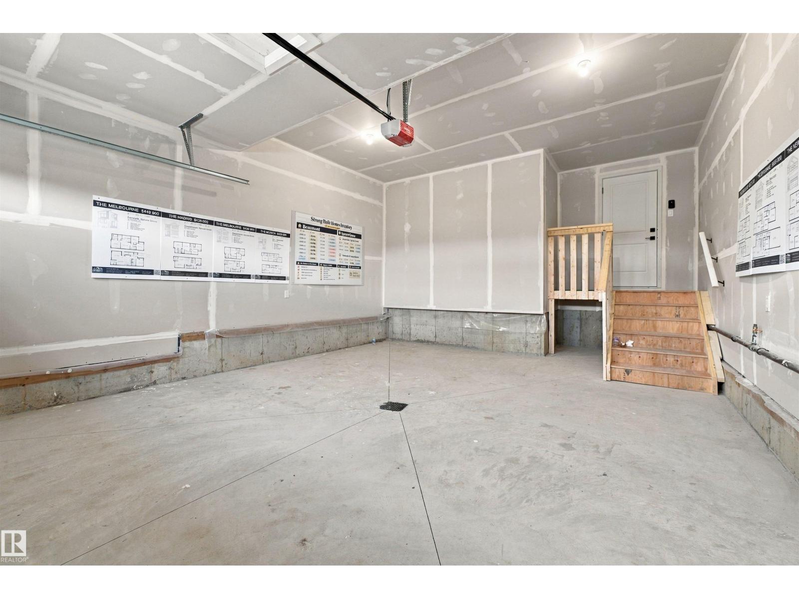 3805 38 Ave