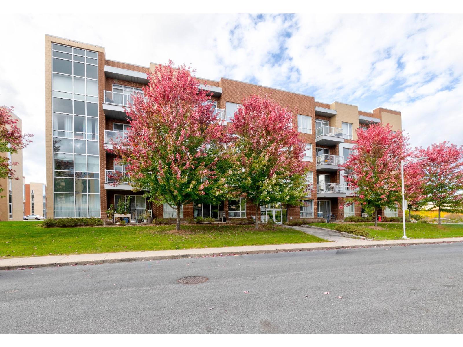 6025 Rue de la Tourbière|#104 Longueuil (Saint-Hubert) Quebec Canada J3Y0K6 2