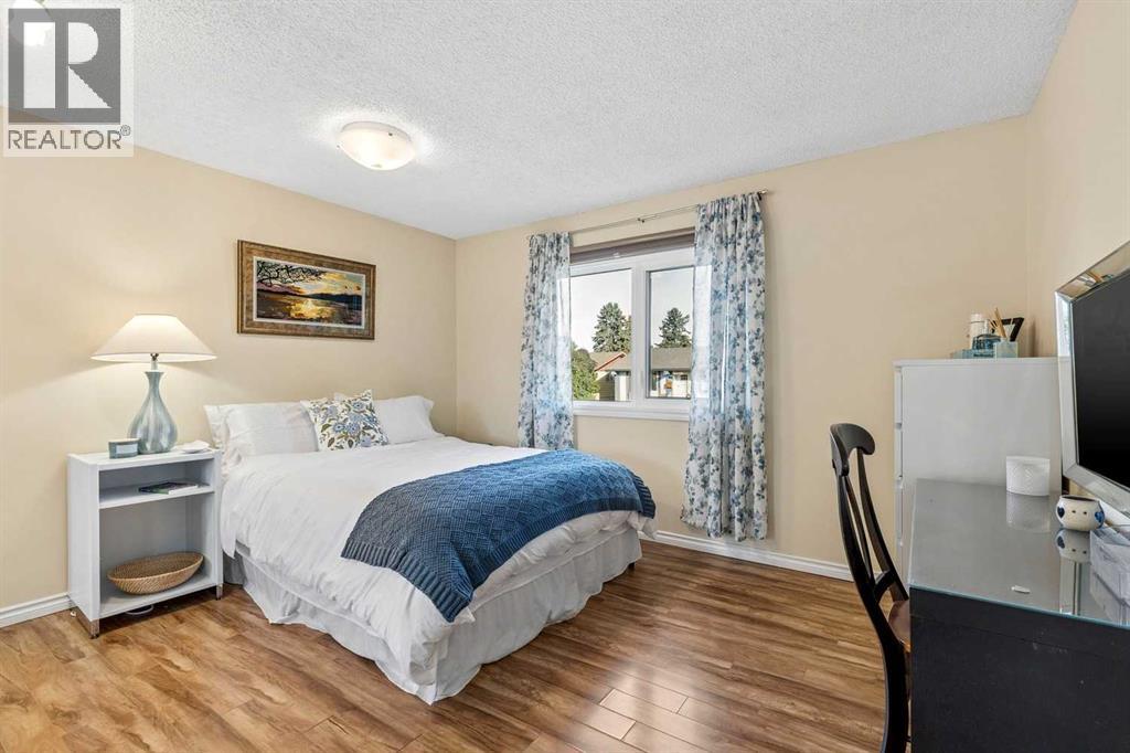 103 Dovercrest Way SE, Calgary, Alberta  T2B 2L8 - Photo 15 - A2348959