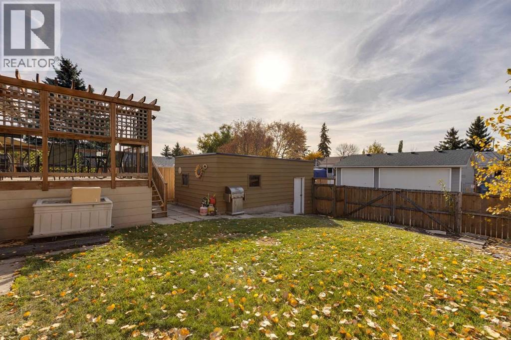 103 Dovercrest Way SE, Calgary, Alberta  T2B 2L8 - Photo 32 - A2348959