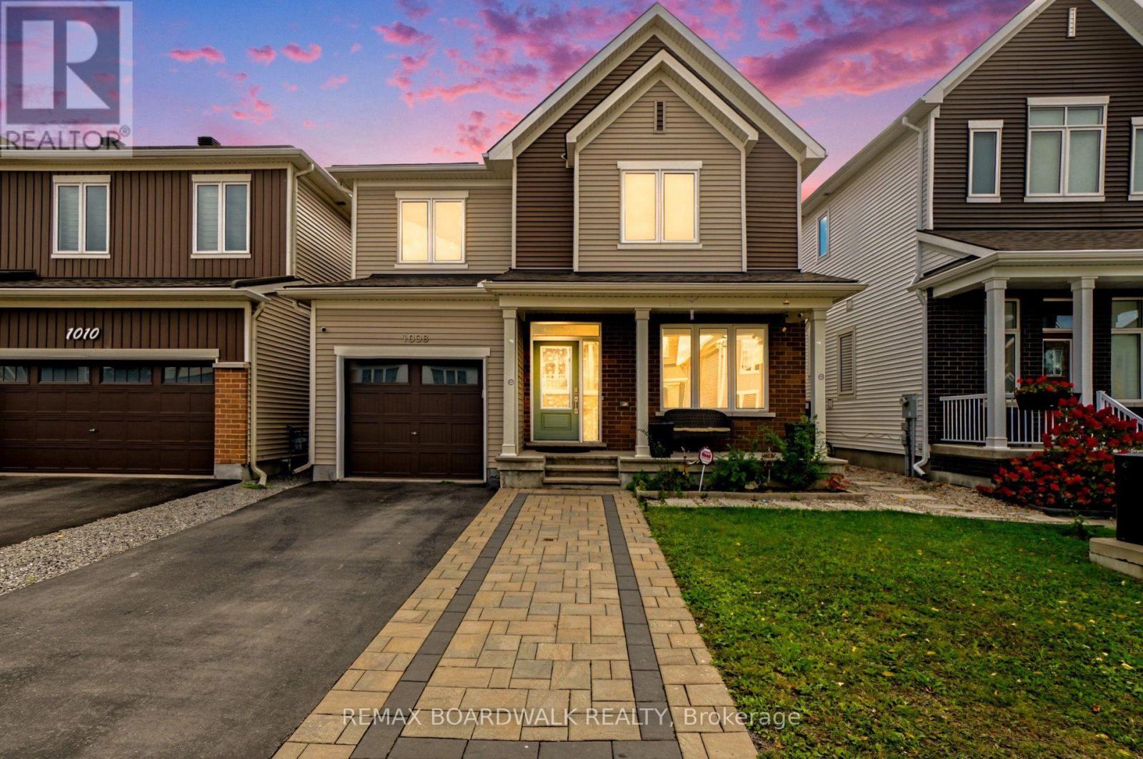 1008 CARDEN LANE, Ottawa, Ontario