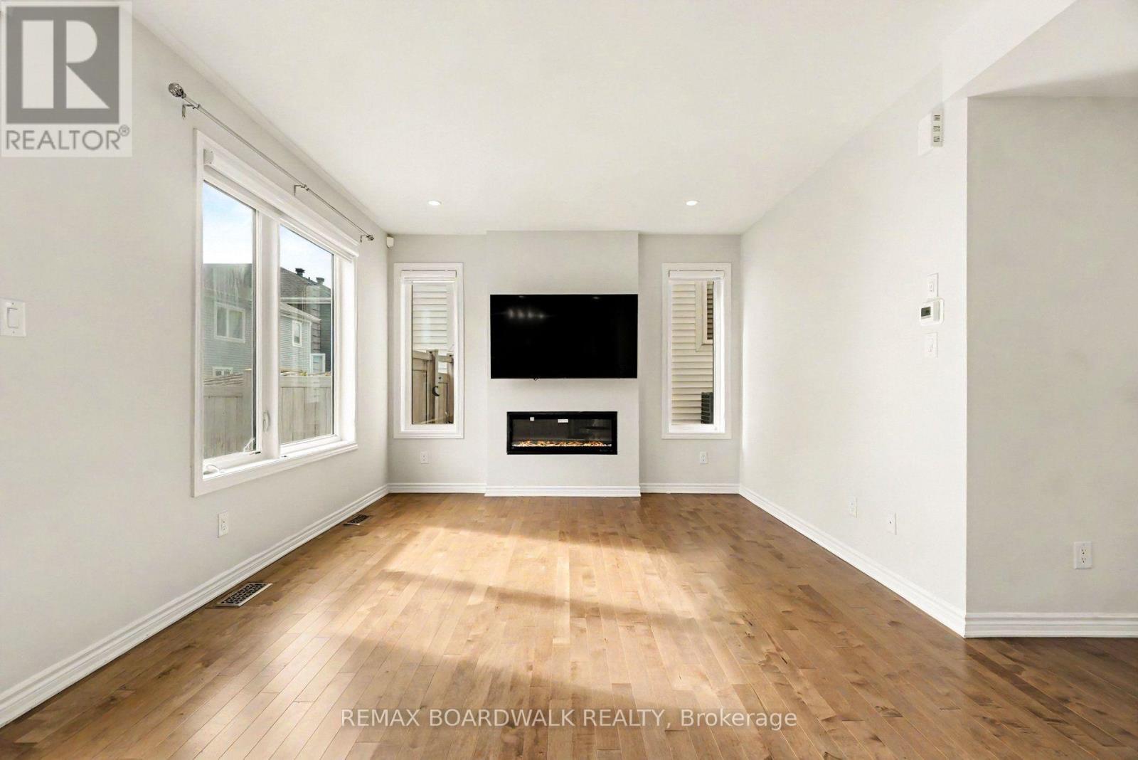 1008 Carden Lane, Ottawa, Ontario  K1W 0N3 - Photo 13 - X13884004