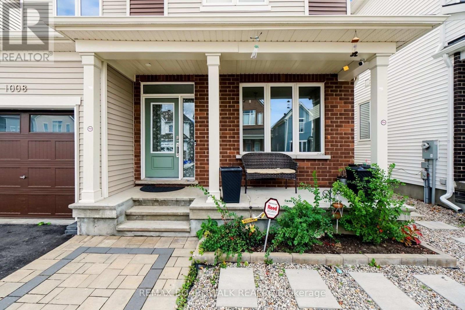 1008 Carden Lane, Ottawa, Ontario  K1W 0N3 - Photo 3 - X13884004