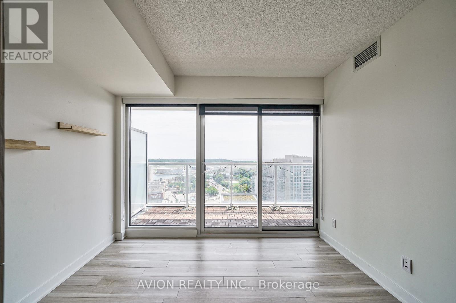 1916 - 17 Bathurst Street, Toronto, Ontario  M5V 0N1 - Photo 14 - C13884008
