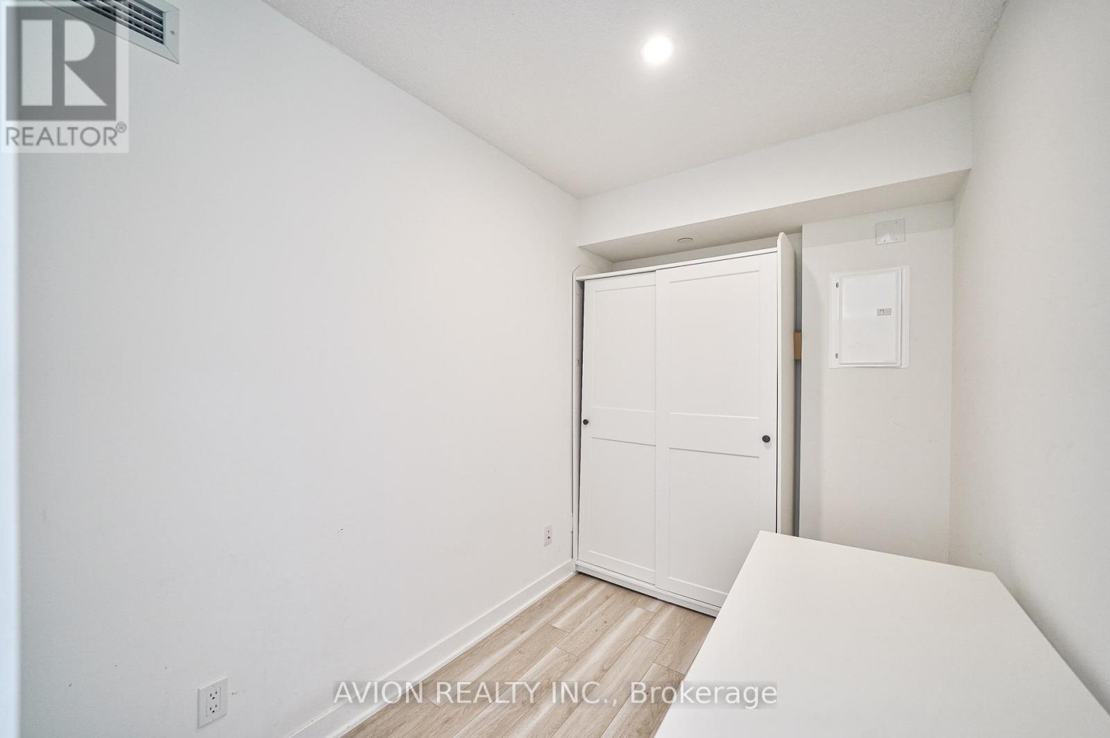 1916 - 17 Bathurst Street, Toronto, Ontario  M5V 0N1 - Photo 19 - C13884008