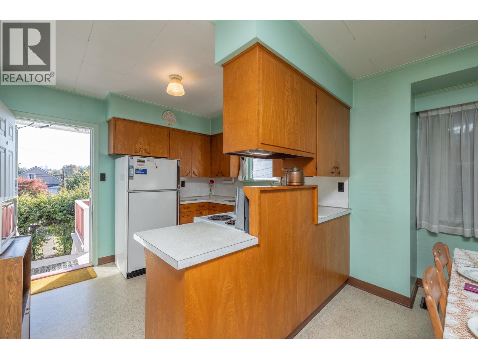 3368 Parker Street, Vancouver, British Columbia  V5K 2V9 - Photo 12 - R3174140