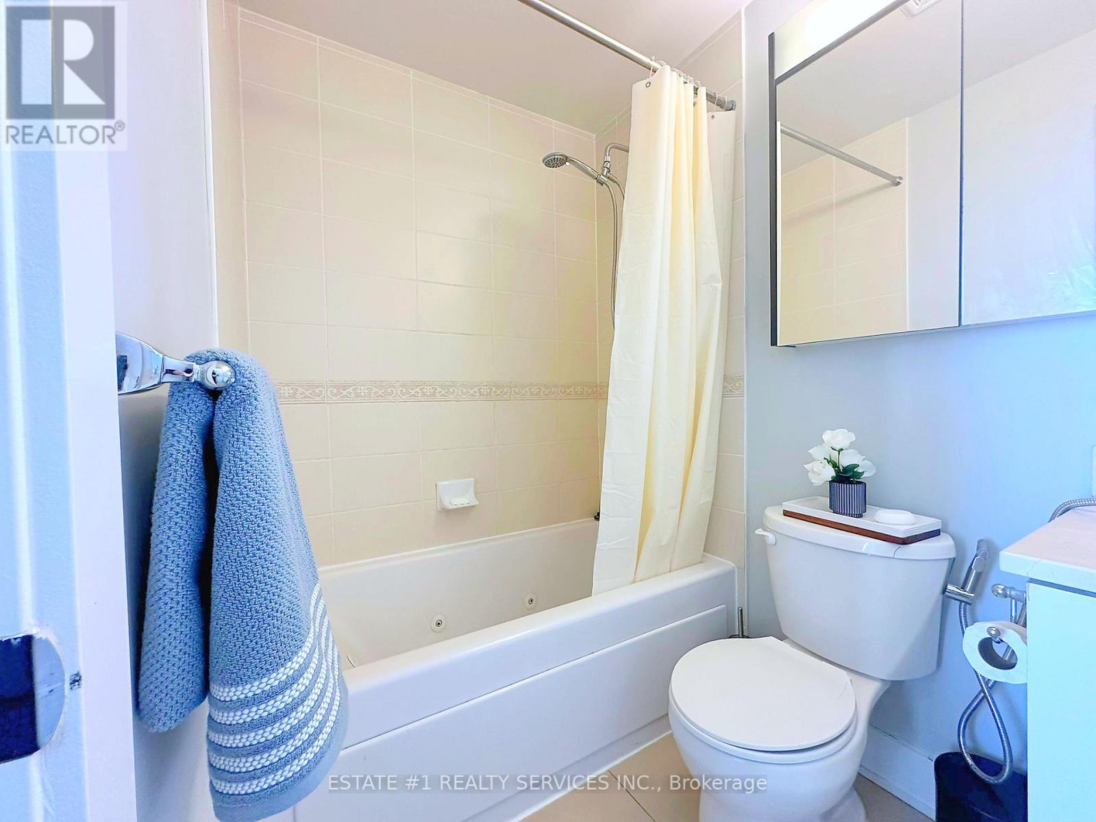Lph2 - 4065 Brickstone Mews, Mississauga, Ontario  L5B 0G3 - Photo 18 - W13883992