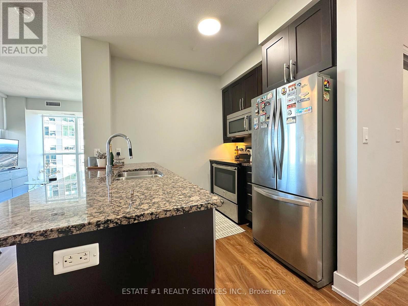 Lph2 - 4065 Brickstone Mews, Mississauga, Ontario  L5B 0G3 - Photo 4 - W13883992