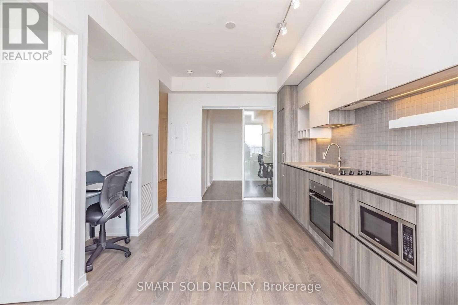 3707 - 5 Buttermill Avenue, Vaughan, Ontario  L4K 0J5 - Photo 3 - N13879370