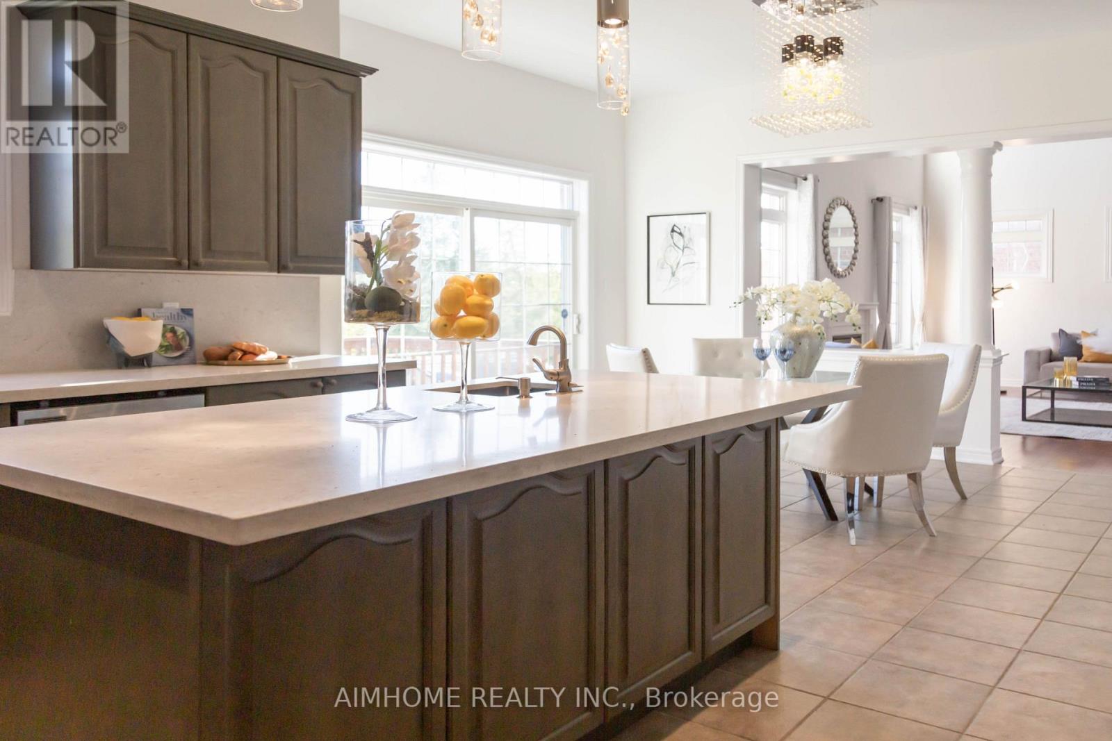 11 Alpaca Drive, Richmond Hill, Ontario  L4E 0E6 - Photo 13 - N13883668