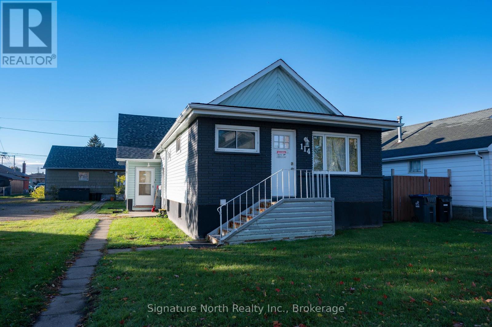 114 Caroline Street, Thunder Bay, Ontario  P7E 4T6 - Photo 2 - X13875592