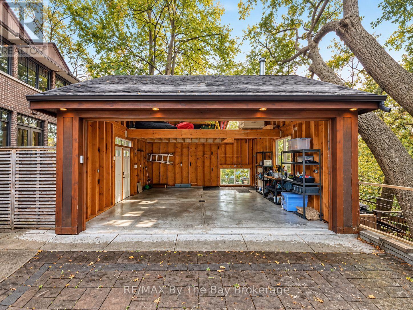 44 RAMBERT CRESCENT, Toronto, Ontario
