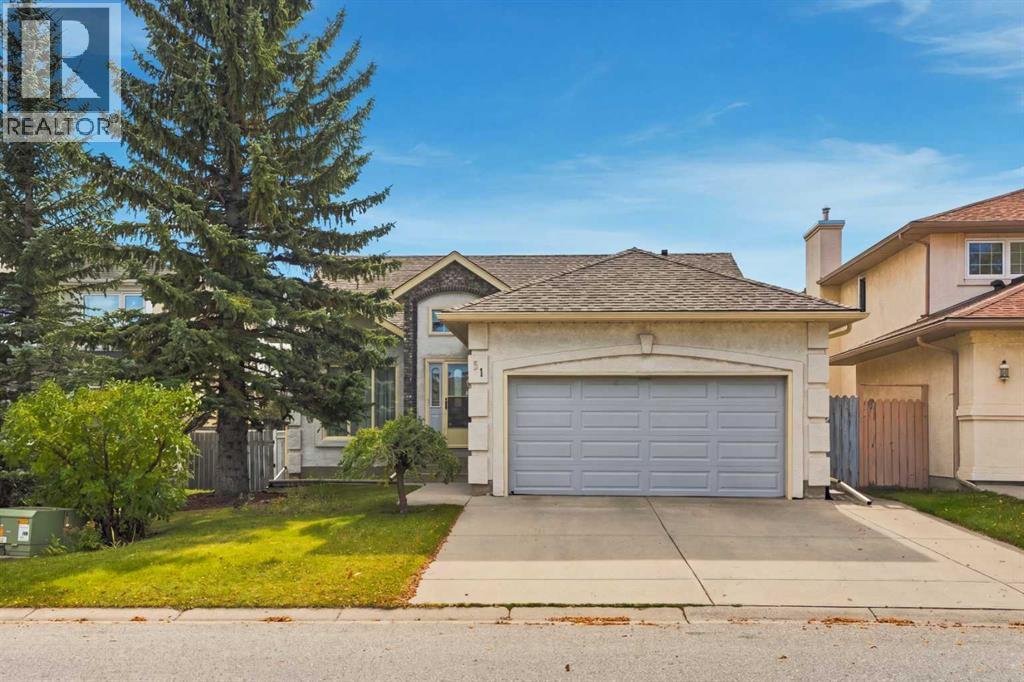 51 Edgebrook Circle NW, Calgary, Alberta  T3A 5A4 - Photo 1 - A2350663