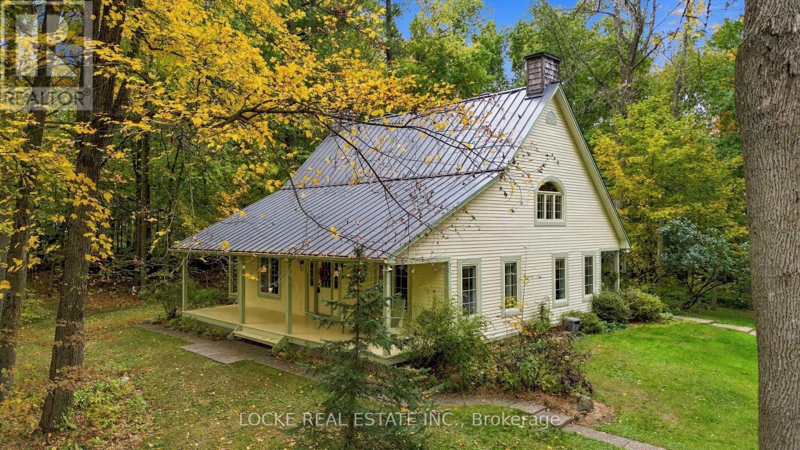 2207 PLEASANTVIEW COURT, Ottawa, Ontario