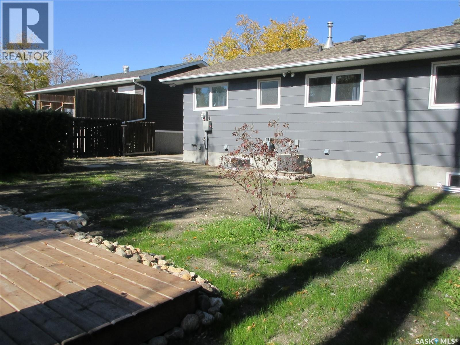 858 Worobetz Crescent N, Regina, Saskatchewan  S4X 2C3 - Photo 8 - SK050857