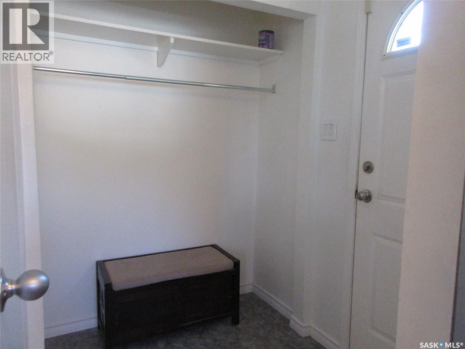 858 Worobetz Crescent N, Regina, Saskatchewan  S4X 2C3 - Photo 15 - SK050857