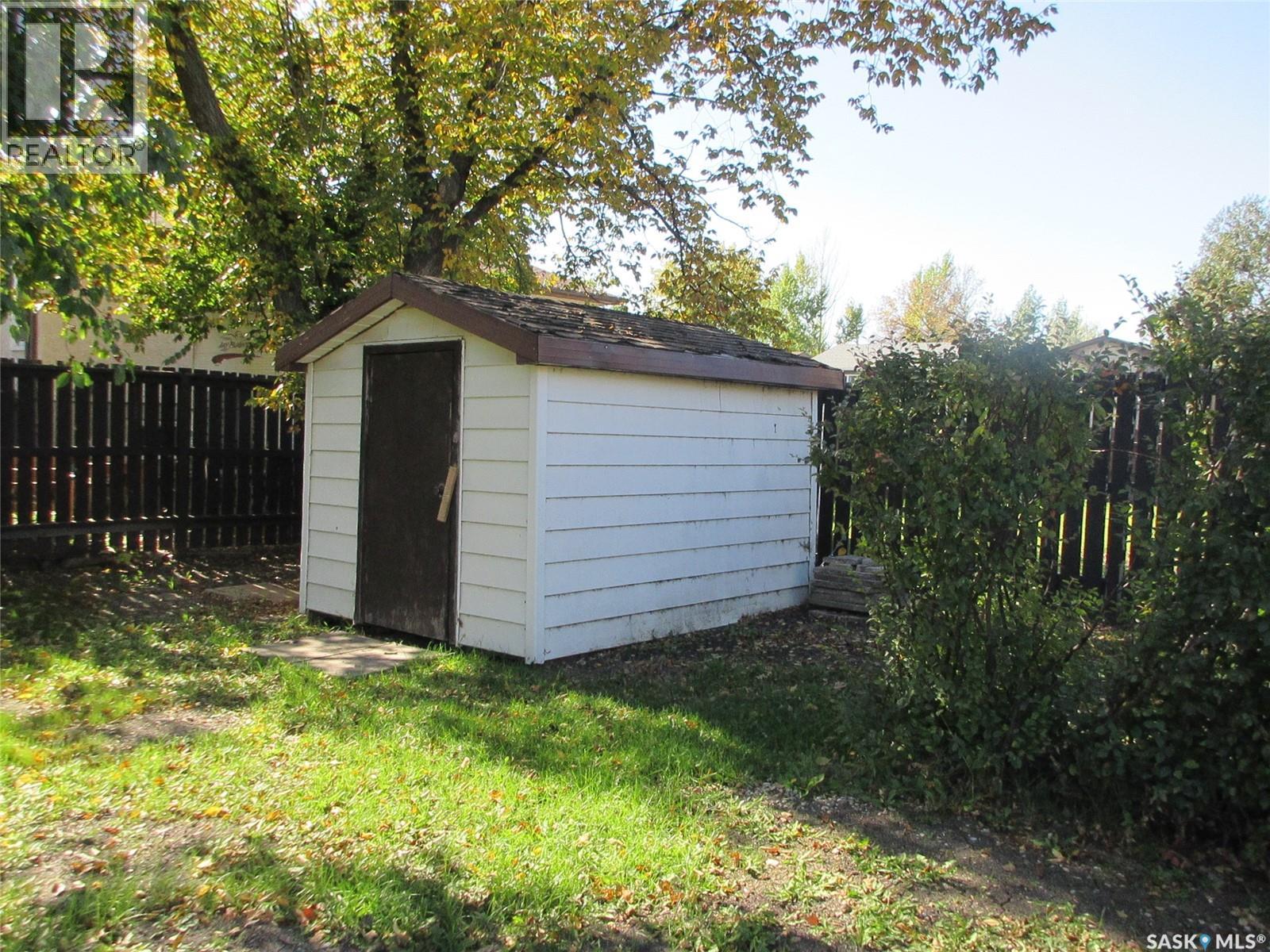858 Worobetz Crescent N, Regina, Saskatchewan  S4X 2C3 - Photo 10 - SK050857